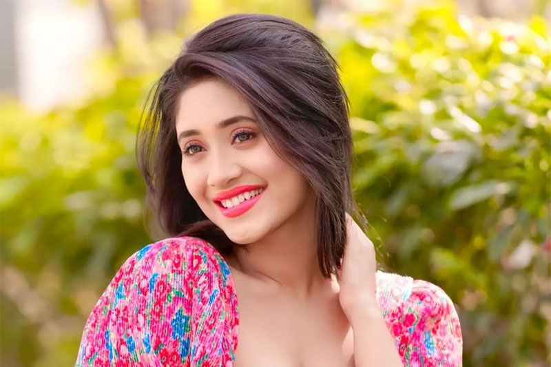 Here's who all are going to be on 'Fear Factor: Khatron Ke Khiladi 12' 4 SHIVANGI JOSHI Here's who all are going to be on 'Fear Factor: Khatron Ke Khiladi 12'