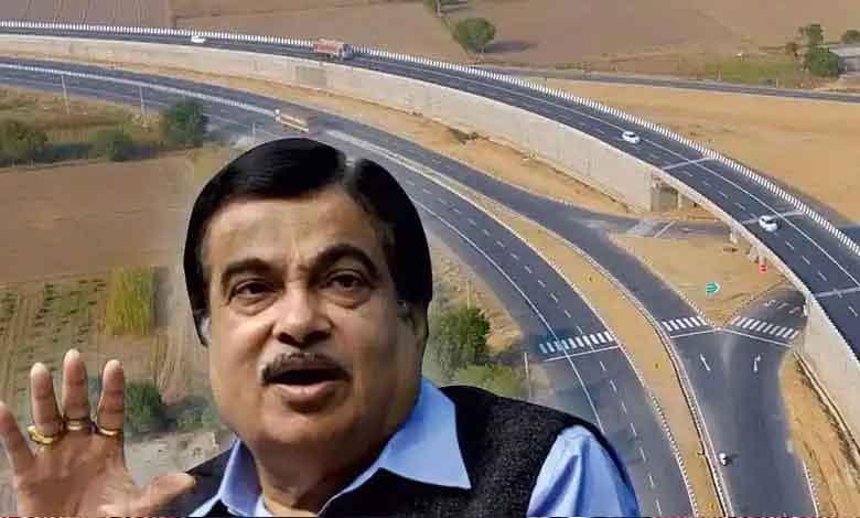 Telangana Transport Minister Ponnam Prabhakar met Union Minister for Road Transport 1 Telangana Transport Minister Ponnam Prabhakar met Union Minister plans with Nitin Gadkari at his Delhi residence.