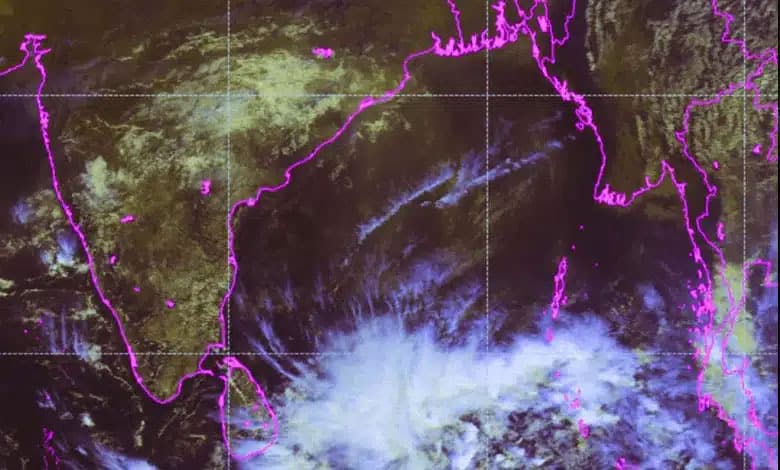 Heavy rain likely to occur in S Coastal AP, Rayalaseema, on Dec 11 & 12: Met
