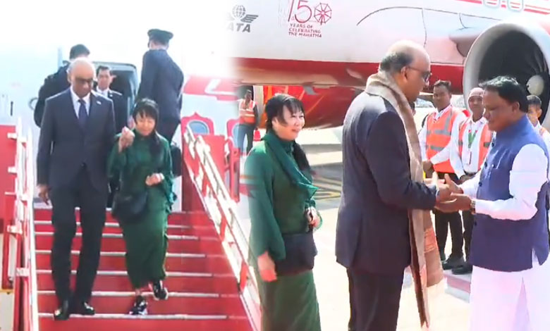 Singapore President arrives in Bhubaneswar on a two-day: Here Are the Details 1 Singapore President arrives in Bhubaneswar on a two-day: Here Are the Details