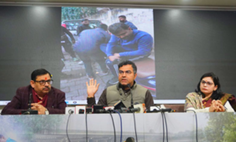Delhi Polls BJP's Parvesh Verma Accuses Kejriwal of Misusing Punjab Funds, Demands ECI Probe 1 Delhi Polls BJP's Parvesh Verma Accuses Kejriwal of Misusing Punjab Funds, Demands ECI Probe