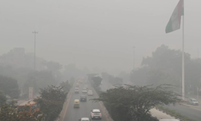 Dense Fog Disrupts Delhi-NCR: 41 Trains Delayed as Travel Challenges Mount 1 Dense Fog Disrupts Delhi-NCR: 41 Trains Delayed as Travel Challenges Mount