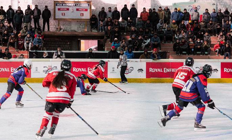 Ice Hockey League to Begin in Leh with 10 Men's and 5 Women's Teams 1 Ice Hockey League to Begin in Leh with 10 Men's and 5 Women's Teams