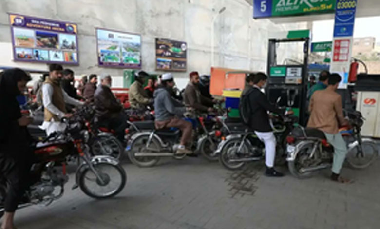 Pakistan's Fuel Price Hike Adds to Economic Strain on Citizens 1 Pakistan's Fuel Price Hike Adds to Economic Strain on Citizens