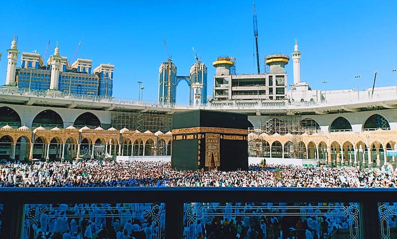MECCA Exploring the World's Most Famous and Majestic Mosques
