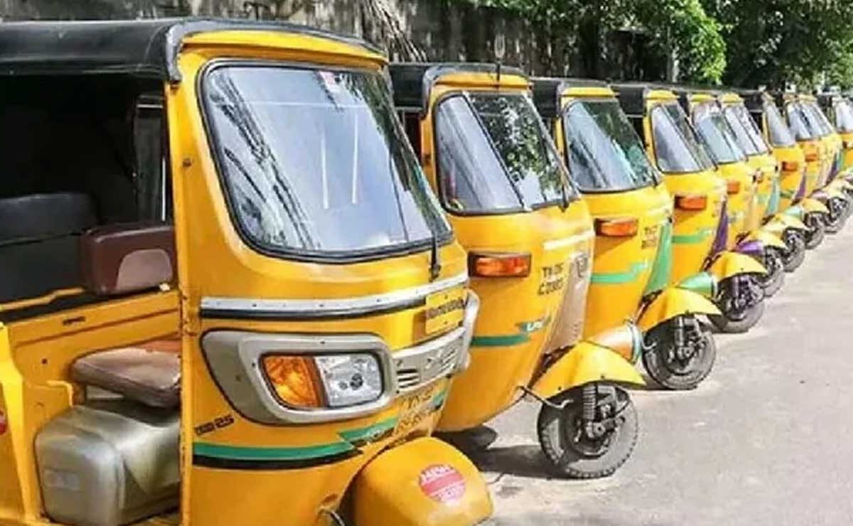 Chennai Auto Drivers Revolt! 12-Hour Strike Over QR Code Mandate and Low Fares! 1 Chennai Auto Drivers Revolt! 12-Hour Strike Over QR Code Mandate and Low Fares!