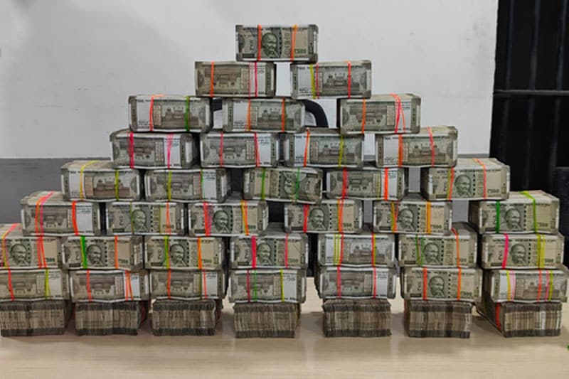 How Much Cash Can You Keep at Home? Know What the Law Says