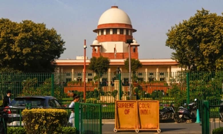 MLA Defection Case: Supreme Court Adjourns Hearing to April 2