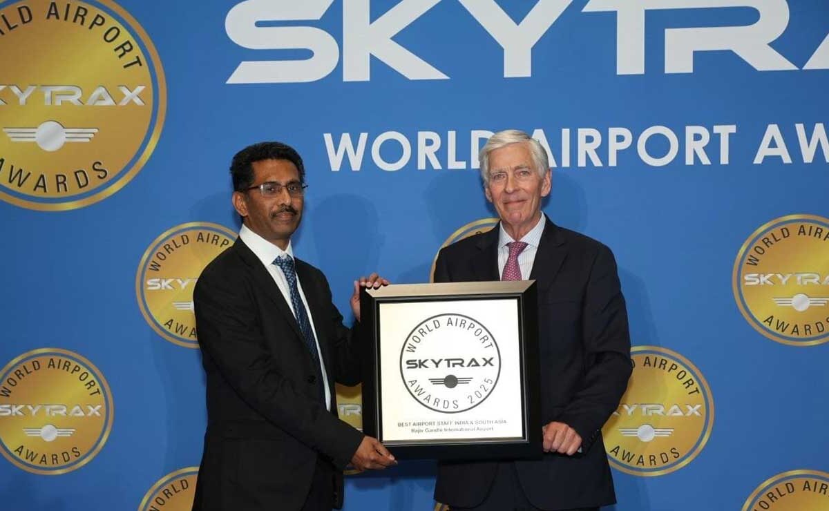 Hyderabad Airport Wins Best Airport Staff Award in India & South Asia 1 Hyderabad Airport Wins Best Airport Staff Award in India & South Asia