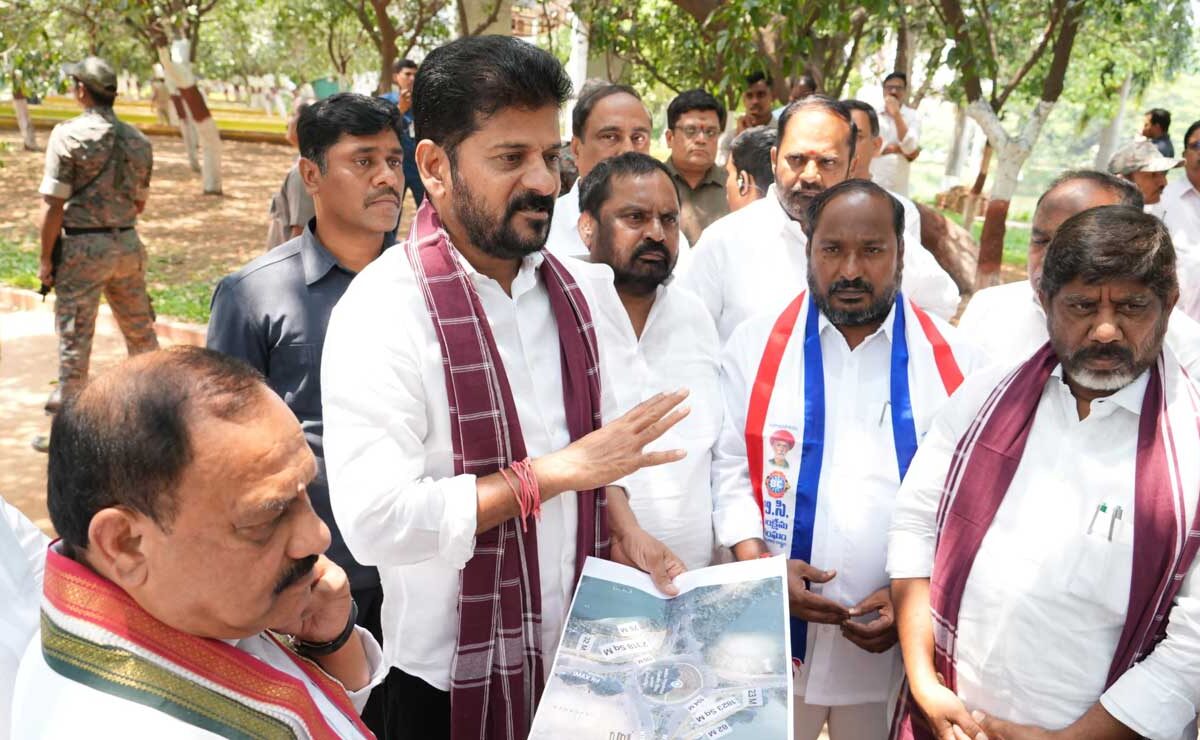 Hyderabad: Jyotirao Phule's Statue to Be Installed 1 Hyderabad: Jyotirao Phule's Statue to Be Installed