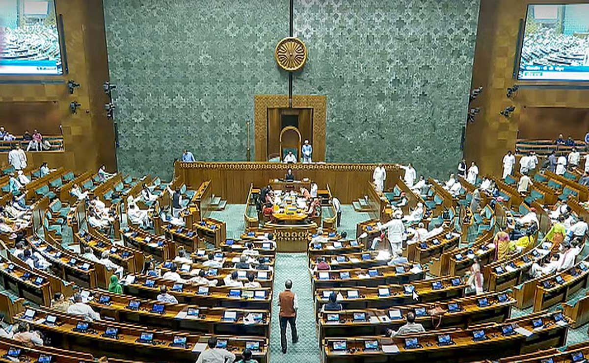Waqf Bill Awaits President’s Nod After Passage in Parliament: Details Here 1 Waqf Bill Awaits President’s Nod After Passage in Parliament: Details Here