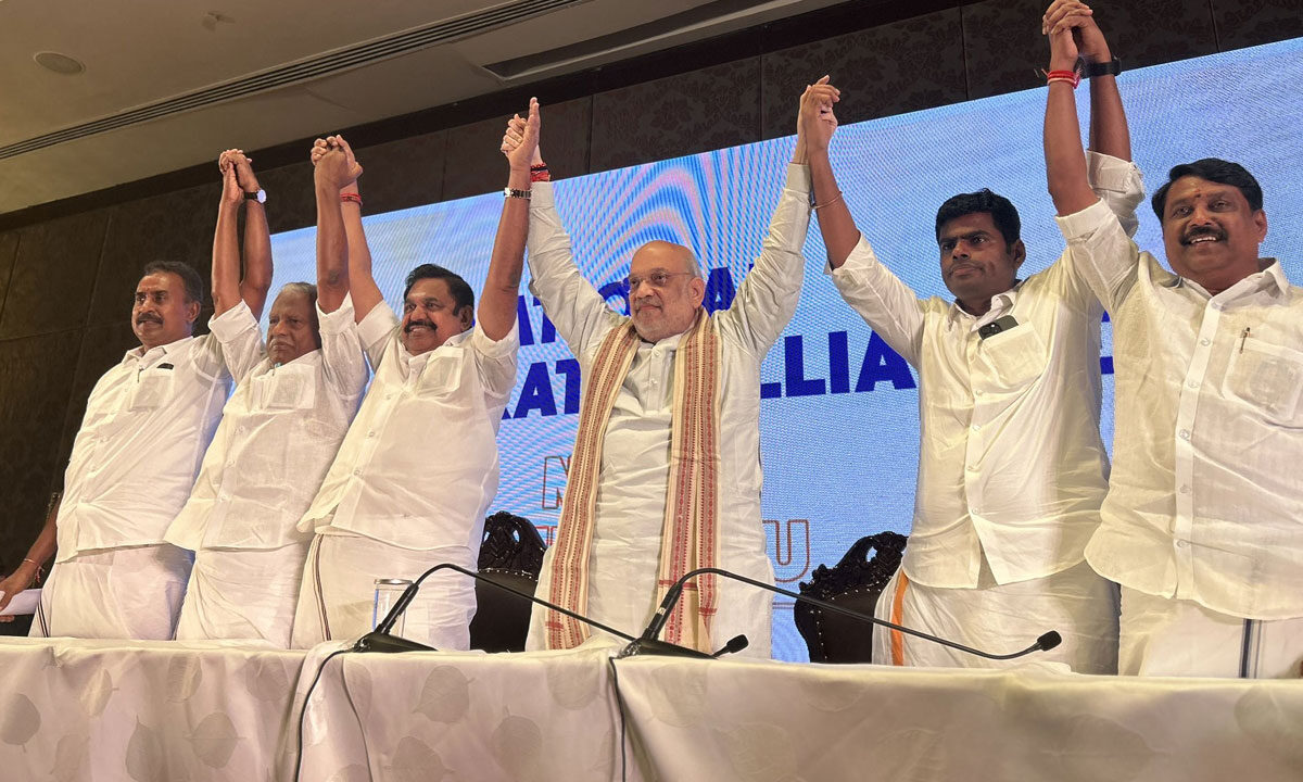 AIADMK-BJP Alliance: Amit Shah Backs EPS as CM Face for 2026 Tamil Nadu Elections 1 AIADMK-BJP Alliance: Amit Shah Backs EPS as CM Face for 2026 Tamil Nadu Elections