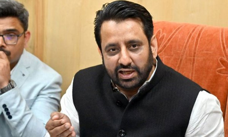 AAP MLA Amanatullah Khan Moves Supreme Court Against Waqf (Amendment) Bill 1 AAP MLA Amanatullah Khan Moves Supreme Court Against Waqf (Amendment) Bill