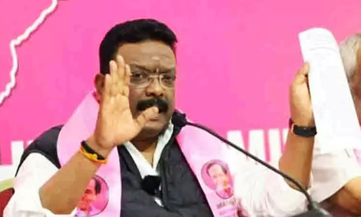 Hyderabad: Dasoju Sravan Slams Government’s Eco-Park Proposal, Calls It a Farce 1 Hyderabad: Dasoju Sravan Slams Government’s Eco-Park Proposal, Calls It a Farce