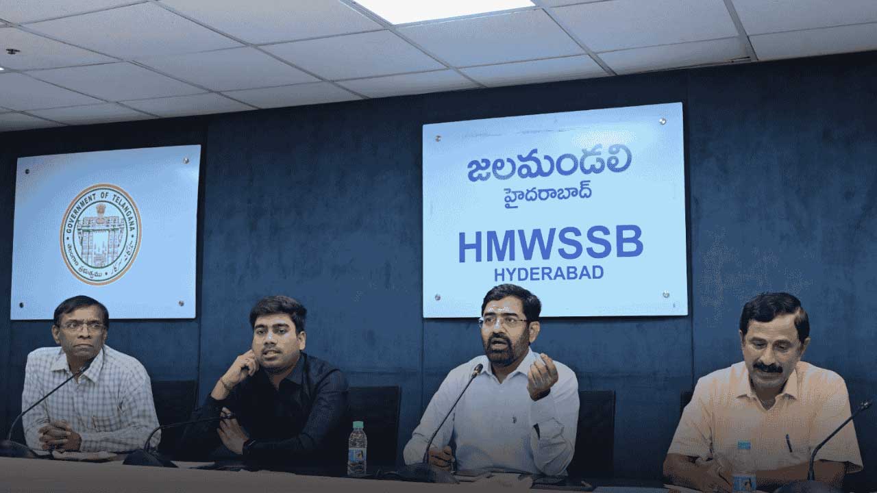 HMWS&SB New Municipal Water Rule: Motor Pumps Banned, ₹5000 Fine for Violations; Colony Inspections Begin April 15 2 HMWS&SB MD Ashok Reddy announces strict action, including a ₹5,000 fine, under the new municipal water rule against motor pumps during a review meeting with officials at headquarters on April 10, 2025.