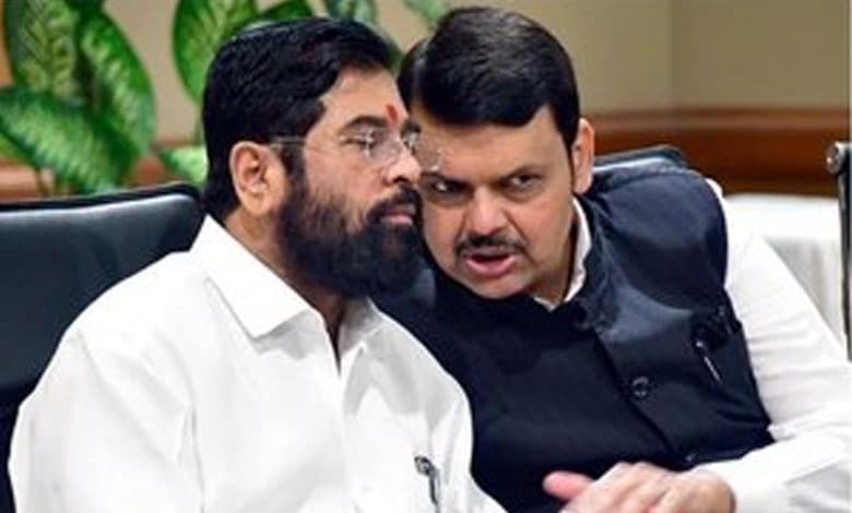 Shinde vs Fadnavis Again: Dy CM Warns Missing Pakistanis Will be Found, CM Says no One Missing