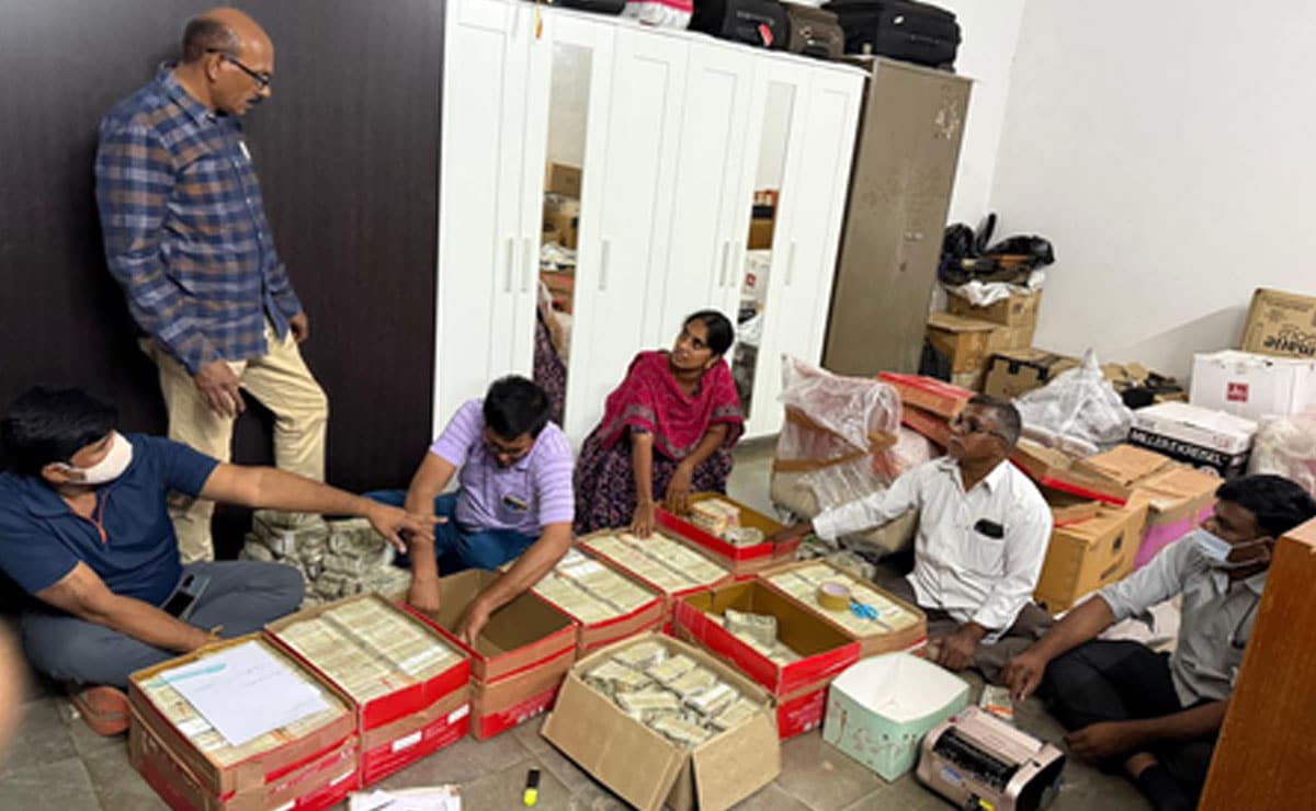 Rs 11 crore cash seized from guesthouse in Andhra liquor scam case