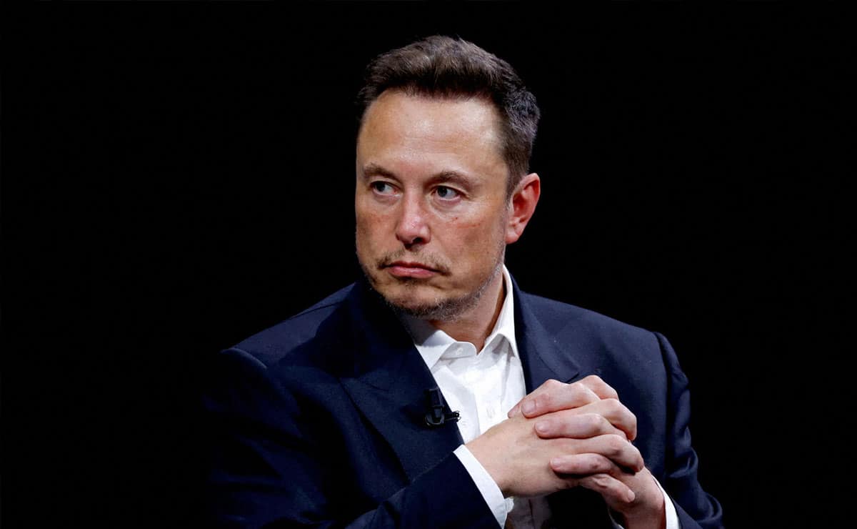 Elon Musk alleges Apple favours OpenAI over xAi, threatens legal action