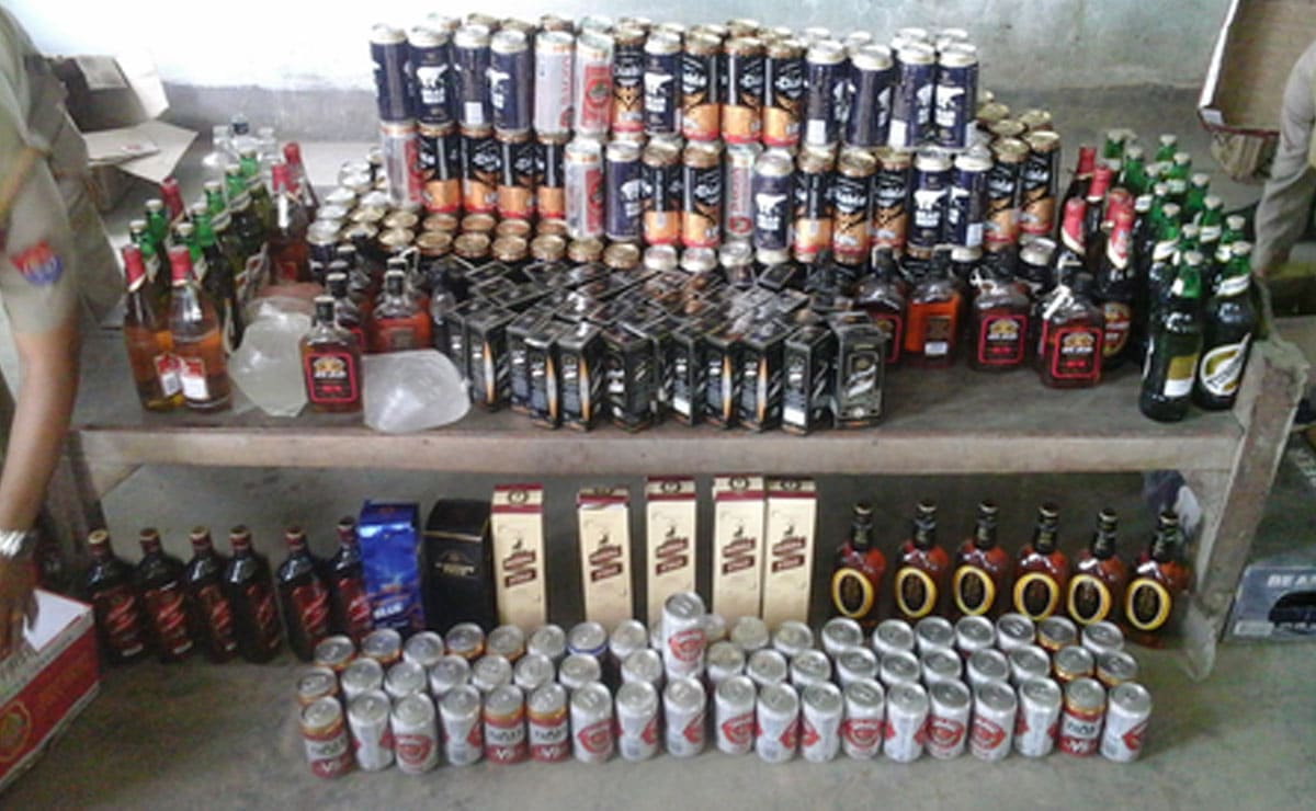 Illegal liquor valued at Rs 54 lakh seized from Ahmedabad