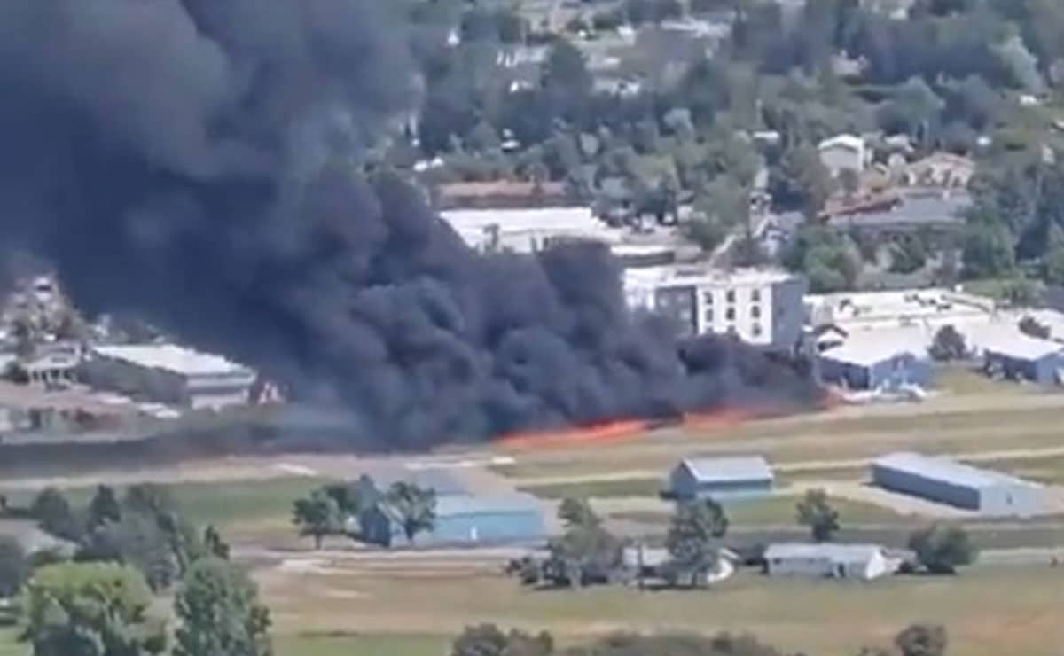 Small plane crashes into parked aircraft at Montana Airport, triggering massive fire