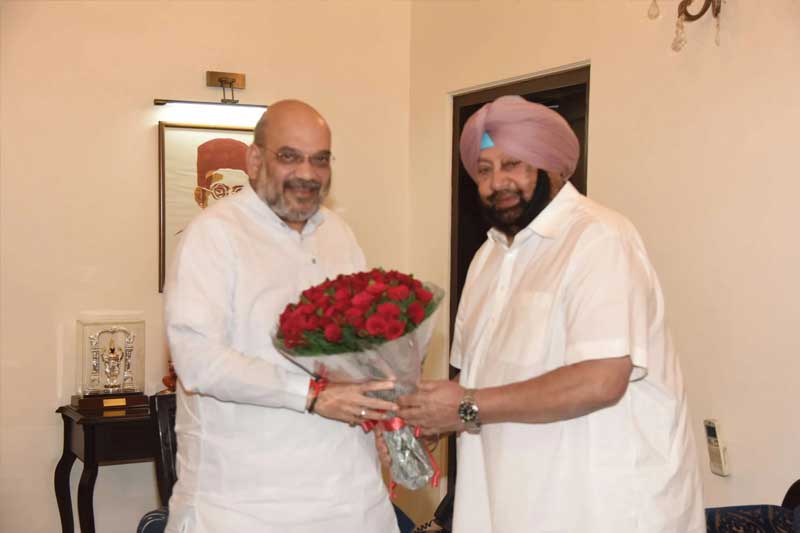 Amarinder Singh meets Amit Shah, sets off buzz