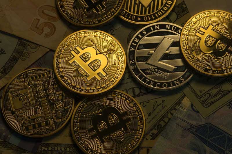 China bans cryptocurrencies, mining projects
