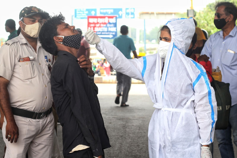 K'taka: Passengers from Maha, Kerala to undergo Covid test