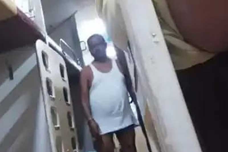 JD(U) MLA spotted in undergarments in Tejas Express