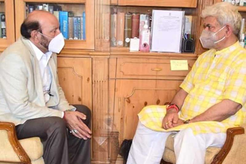 MANUU VC Meets J&K's Lt. Governor; Development of Budgam Campus Discussed