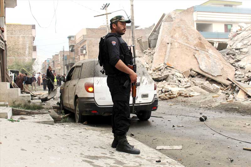 2 soldiers, terrorist killed in Pak