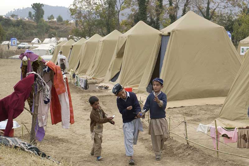 Turkey tightens control on refugees
