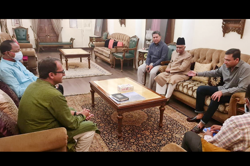 Owaisi meets AKTC CEO Ratish Nanda, lauds conservation efforts at Qutub Shahi tombs