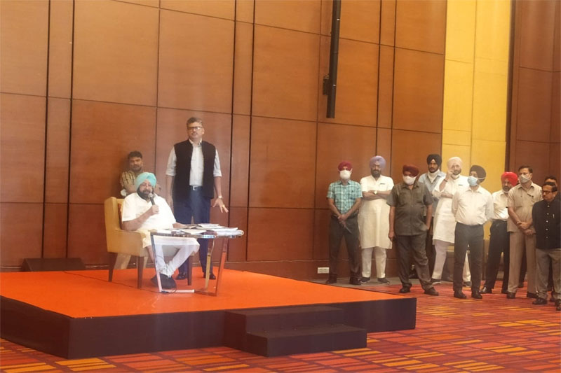 Amarinder announces new political outfit