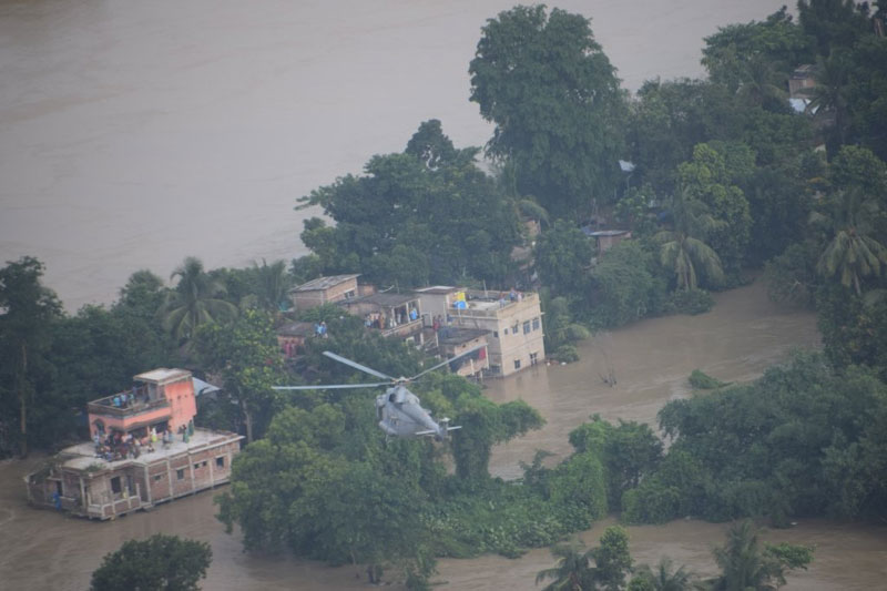Bengal flood situation worsens, army called in 6 districts