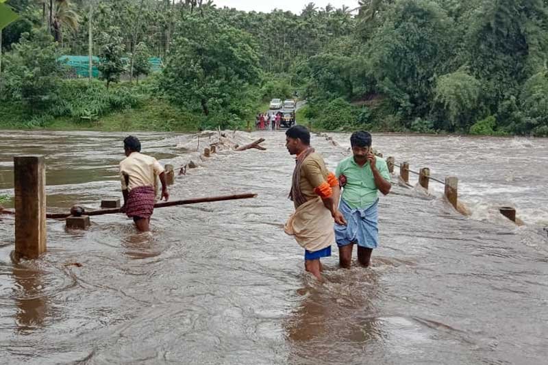 Flood alert sounded along banks of Bhavani river