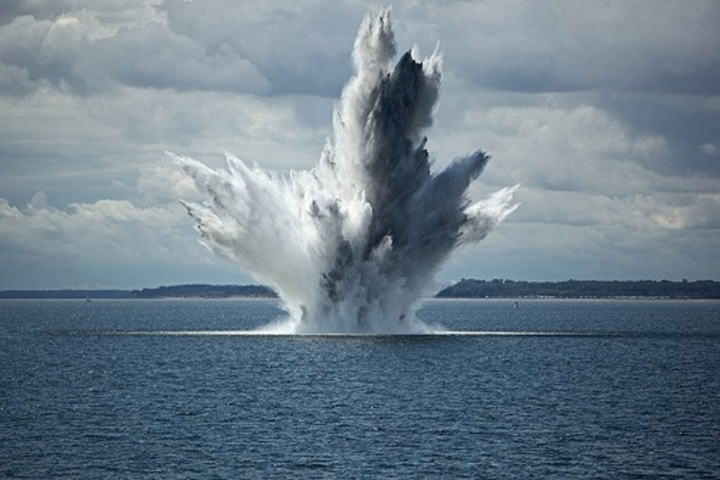 China's first underwater explosion test to attack enemy ports