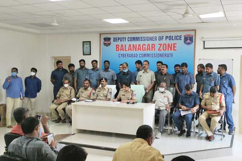 Inter-state gang cheating customers at petrol pumps busted by Cyberabad police