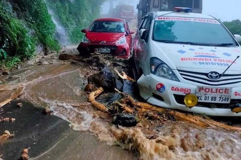 8 dead, 4 missing as heavy rains lash Kerala