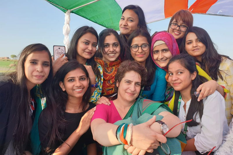 Priyanka promises smartphones, scooty to girls in UP