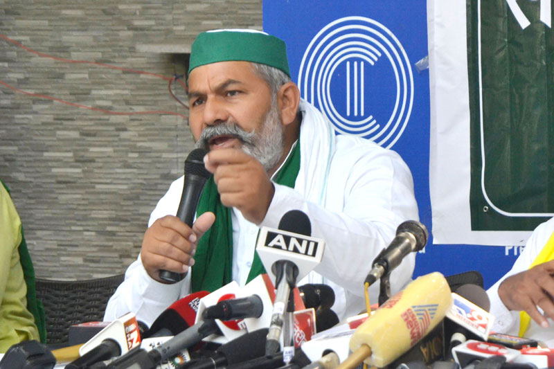 SKM condemns gruesome murder at Singhu border, disassociates from Nihangs