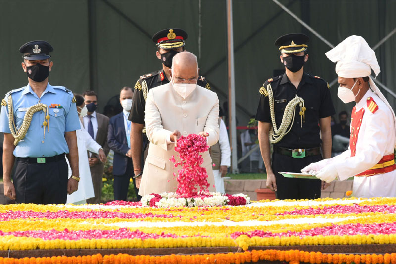 Prez, PM Pay Tributes to Gandhi and Shastri on their Birth Anniversaries