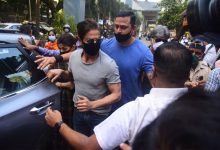 SRK goes to fetch Aryan Khan from jail on bail