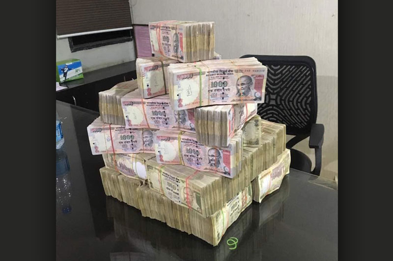 K'taka police seize Rs 1.92 crore demonitised currency, 3 held