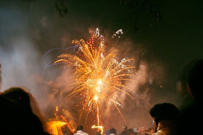 One dead in clash over firecrackers in UP