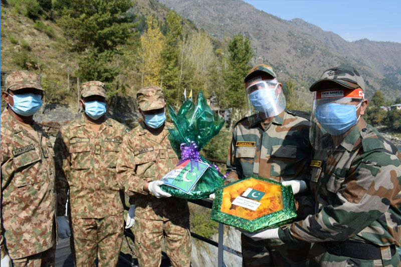 Indo Pak armies exchange sweets at LoC on Diwali