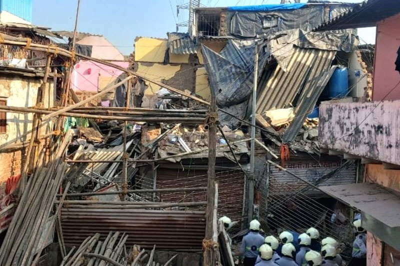9 injured in Mumbai slum house crash