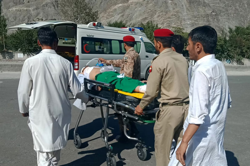 15 dead after van falls into ravine in Pakistan