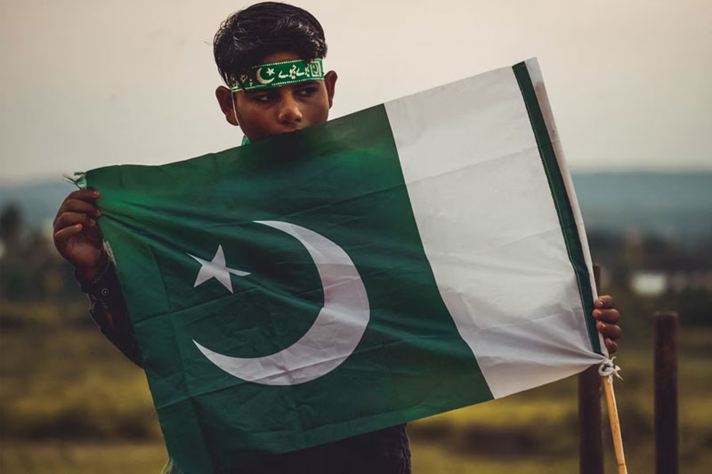 87% Pakistanis believe country headed in wrong direction