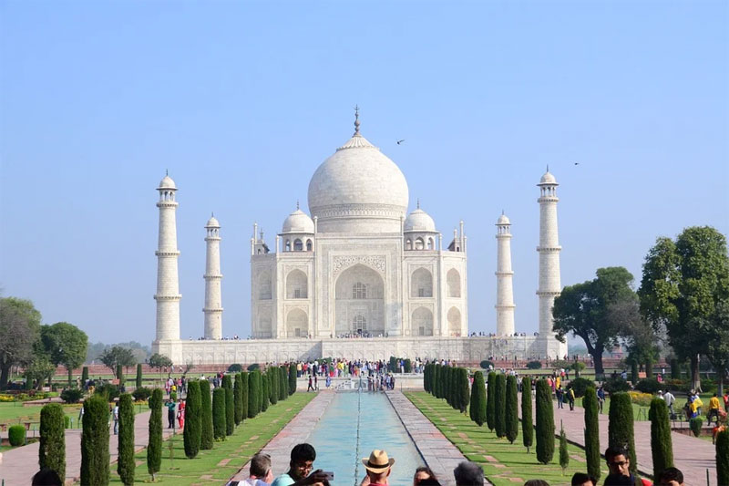 India allows foreign tourists as Covid cases decline