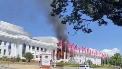 Protesters set fire to Australia's Old Parliament House